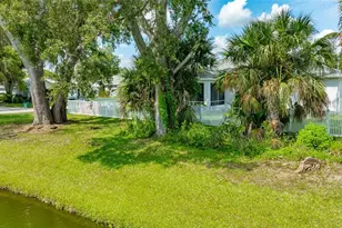 339 Mariners Gate Dr, Edgewater, FL 32141 - Photo 37