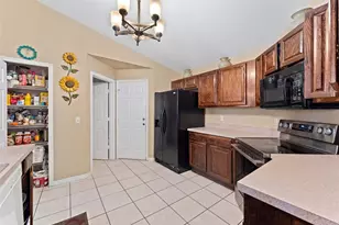 2127 Ruche Ct, Orlando, FL 32817 - Photo 7