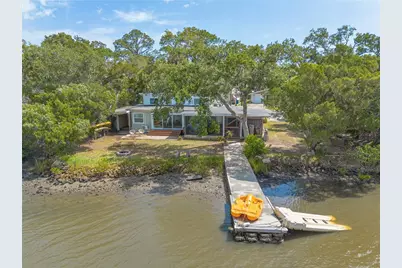 5528 W Bayshore Drive, Port Orange, FL 32127 - Photo 1