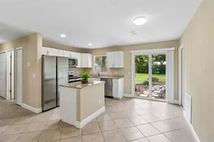 105 N Fairfax Ave, Deland, FL 32724 - Photo 9