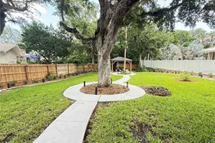 4181 Saxon Dr, New Smyrna Beach, FL 32169 - Photo 3