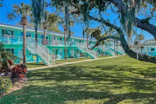 541 S Peninsula Ave, New Smyrna Beach, FL 32169 - Photo 5
