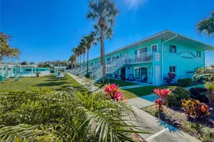 541 S Peninsula Ave, New Smyrna Beach, FL 32169 - Photo 1