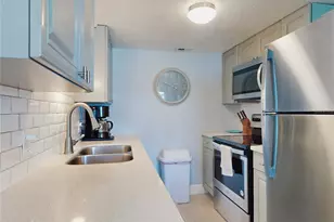 541 S Peninsula Ave, New Smyrna Beach, FL 32169 - Photo 27