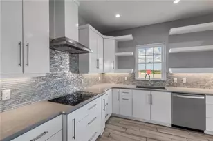 701 E 3rd Ave, New Smyrna Beach, FL 32169 - Photo 3