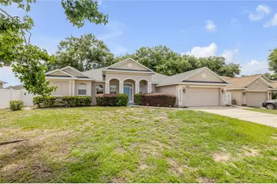 36624 Grand Island Oaks Circle, Grand Island, FL 32735 - Photo 1