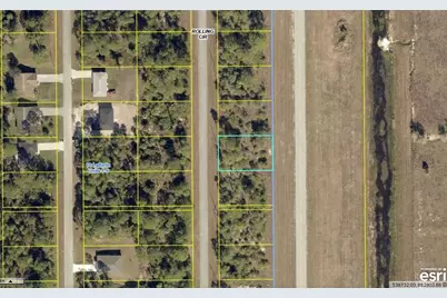 8017 Rolling Circle, Labelle, FL 33935 - Photo 1