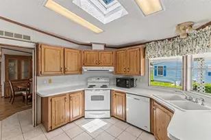316 Portside Ln, Edgewater, FL 32141 - Photo 11