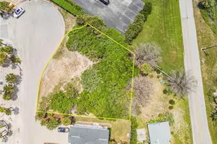 4732 Van Kleeck Dr, New Smyrna Beach, FL 32169 - Photo 1