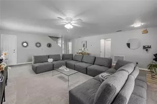 126 Wilson Bay Ct, Sanford, FL 32771 - Photo 9