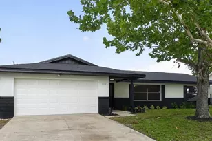1132 Abagail Dr, Deltona, FL 32725 - Photo 3