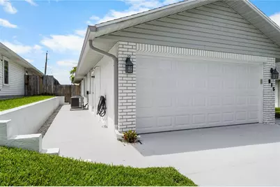 815 E 23rd Avenue, New Smyrna Beach, FL 32169 - Photo 11