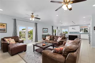 417 3rd St, Key Largo, FL 33037 - Photo 5