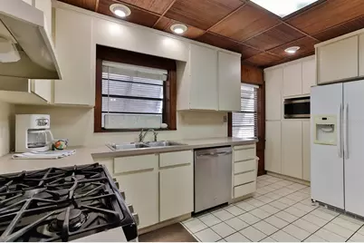 314 Due East Street, New Smyrna Beach, FL 32169 - Photo 21