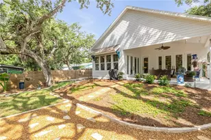 807 E 10th Ave, New Smyrna Beach, FL 32169 - Photo 33