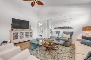 807 E 10th Ave, New Smyrna Beach, FL 32169 - Photo 17