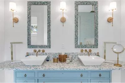 807 E 10th Avenue, New Smyrna Beach, FL 32169 - Photo 27