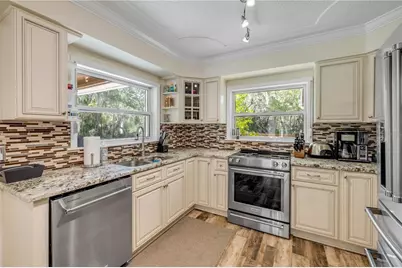 800 Hidden Oaks Lane, Oak Hill, FL 32759 - Photo 31