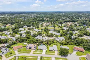 937 Meadow View Dr, Port Orange, FL 32127 - Photo 35