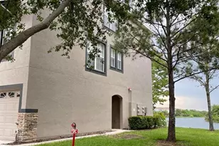 2401 Lexington Oak Dr, Brandon, FL 33511 - Photo 3