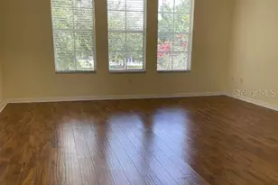 2401 Lexington Oak Dr, Brandon, FL 33511 - Photo 9