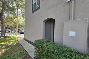 2401 Lexington Oak Dr, Brandon, FL 33511 - Photo 17