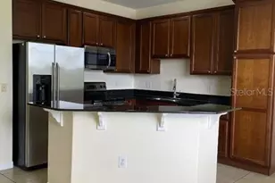 2401 Lexington Oak Dr, Brandon, FL 33511 - Photo 9