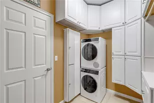521 S Peninsula Ave, New Smyrna Beach, FL 32169 - Photo 33