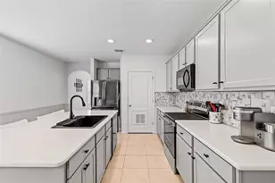 548 Armoyan Wy, New Smyrna Beach, FL 32168 - Photo 11