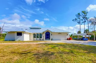 18 Riverfront Dr, Venice, FL 34293 - Photo 3