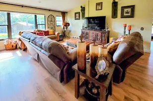 18 Riverfront Dr, Venice, FL 34293 - Photo 13