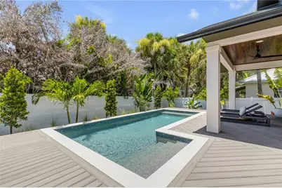 813 E 1st Avenue, New Smyrna Beach, FL 32169 - Photo 57