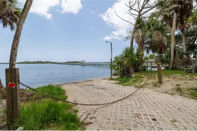 301 Water Landing Drive, Oak Hill, FL 32759 - Photo 25