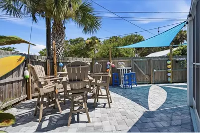 301 N Pine Street, New Smyrna Beach, FL 32169 - Photo 31