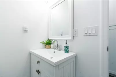 301 N Pine Street, New Smyrna Beach, FL 32169 - Photo 25