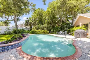 815 E 7th Ave, New Smyrna Beach, FL 32169 - Photo 45