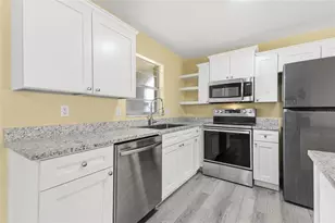 2021 Oriole Ln, South Daytona, FL 32119 - Photo 9