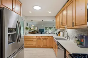 218 Canterbury Cir, New Smyrna Beach, FL 32168 - Photo 5