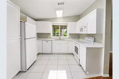 604 Topside Circle, Edgewater, FL 32141 - Photo 5