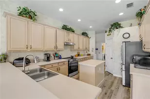 1 Wellington Dr, Palm Coast, FL 32164 - Photo 13