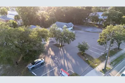 1042 N Dixie Freeway, New Smyrna Beach, FL 32168 - Photo 3