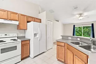 1302 Benton Lake Dr E, Deland, FL 32724 - Photo 13