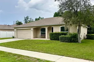 1302 Benton Lake Dr E, Deland, FL 32724 - Photo 1