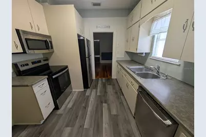 321-B W Pennsylvania Avenue, Deland, FL 32720 - Photo 3