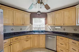 2812 Travelers Palm Dr, Edgewater, FL 32141 - Photo 11