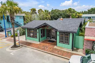 304 Flagler Ave, New Smyrna Beach, FL 32169 - Photo 1