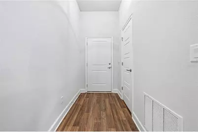 8058 Belsay Circle, Jacksonville, FL 32219 - Photo 3