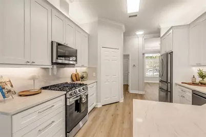 410 S Peninsula Avenue, New Smyrna Beach, FL 32169 - Photo 17