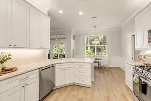 410 S Peninsula Ave, New Smyrna Beach, FL 32169 - Photo 23