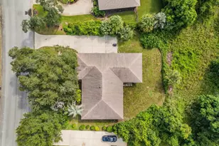 530 Club House Blvd, New Smyrna Beach, FL 32168 - Photo 5